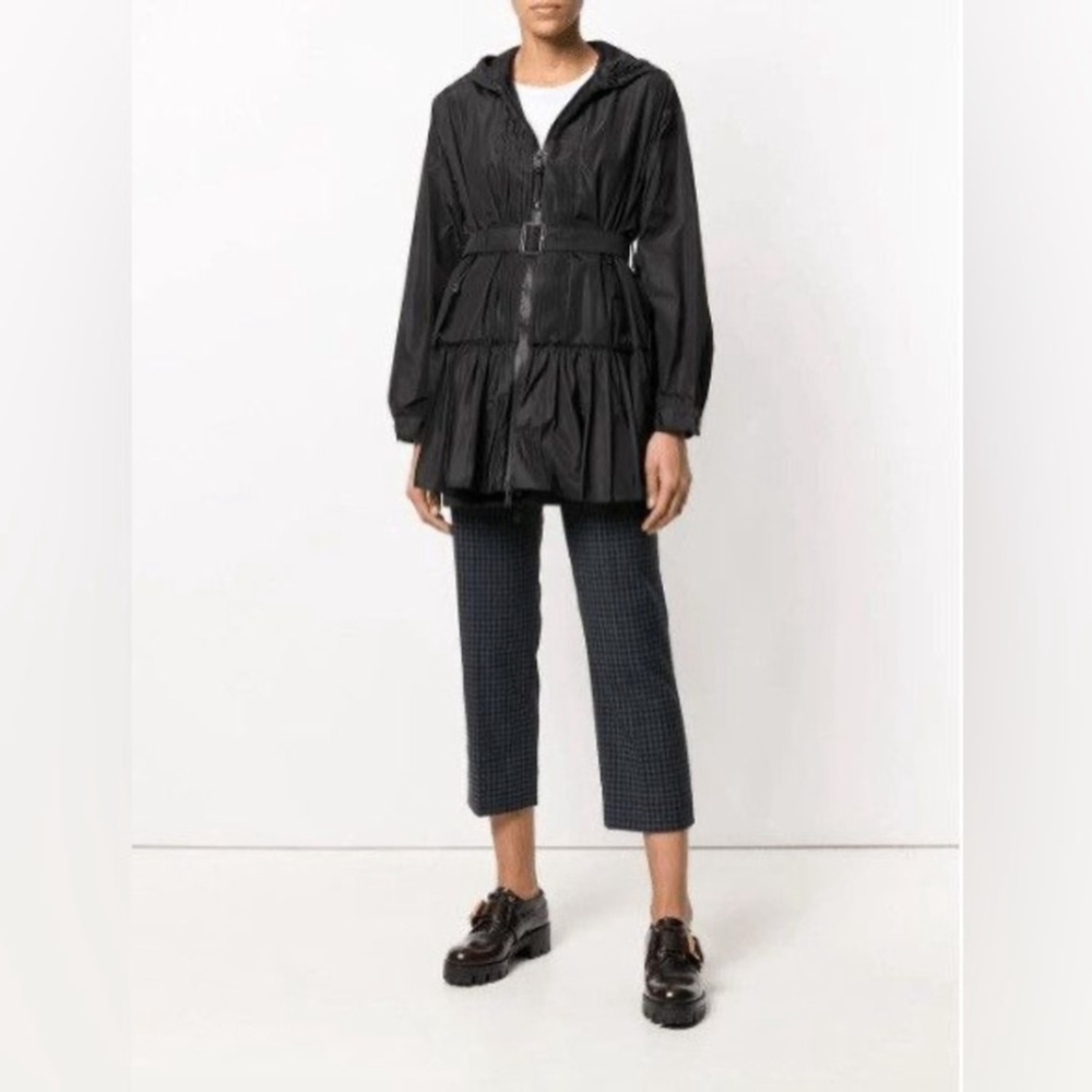 Authentic prada rain jacket - Picture 3 of 10